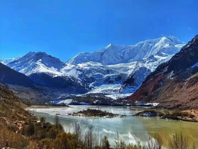 西藏深度游拉萨-羊湖-日喀则-珠峰大本营-林芝波密然乌湖14日游