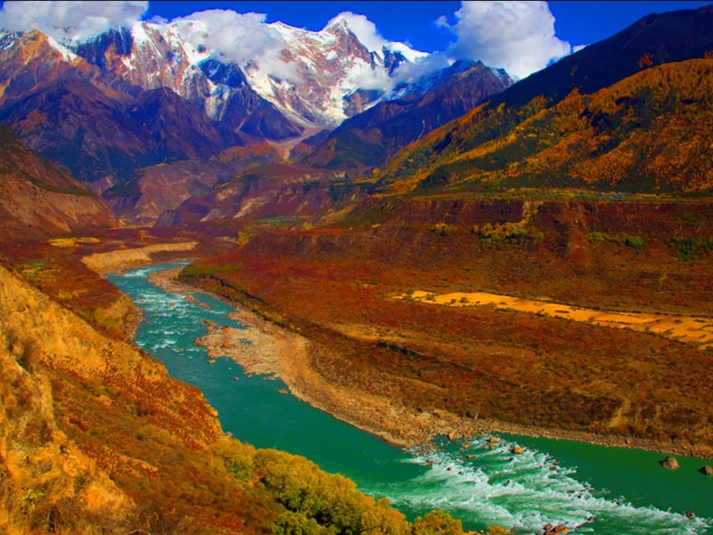 拉萨-纳木错-林芝-巴松措-大峡谷-日喀则-珠峰11日游