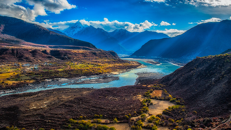 云南首个智慧旅游信息平台项目落地丽江