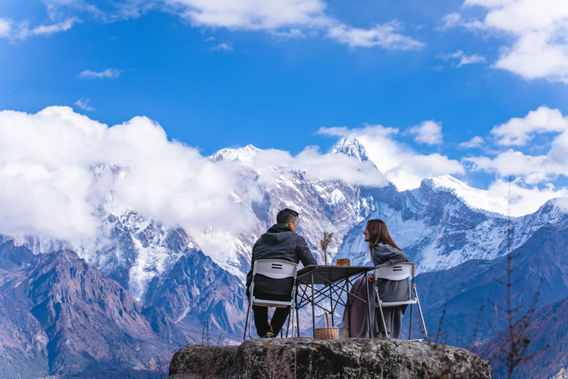 黑龙江秋季旅游精品线路：”名山、名湖、名城、名人”秋色之旅